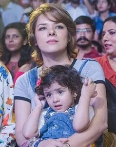 Udita Goswami with her daughter
