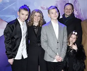 Martinus Gunnarsen with his family