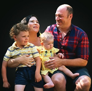 Alex Borstein with her ex-husband & kids