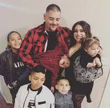 Andy Ruiz Jr. with his wife & kids