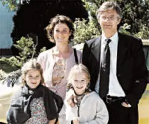 Pernilla August with her ex-husband Bille & daughters