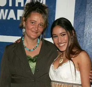 Qorianka Kilcher with her mother