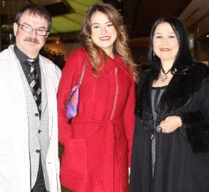 Seda Güven with her parents
